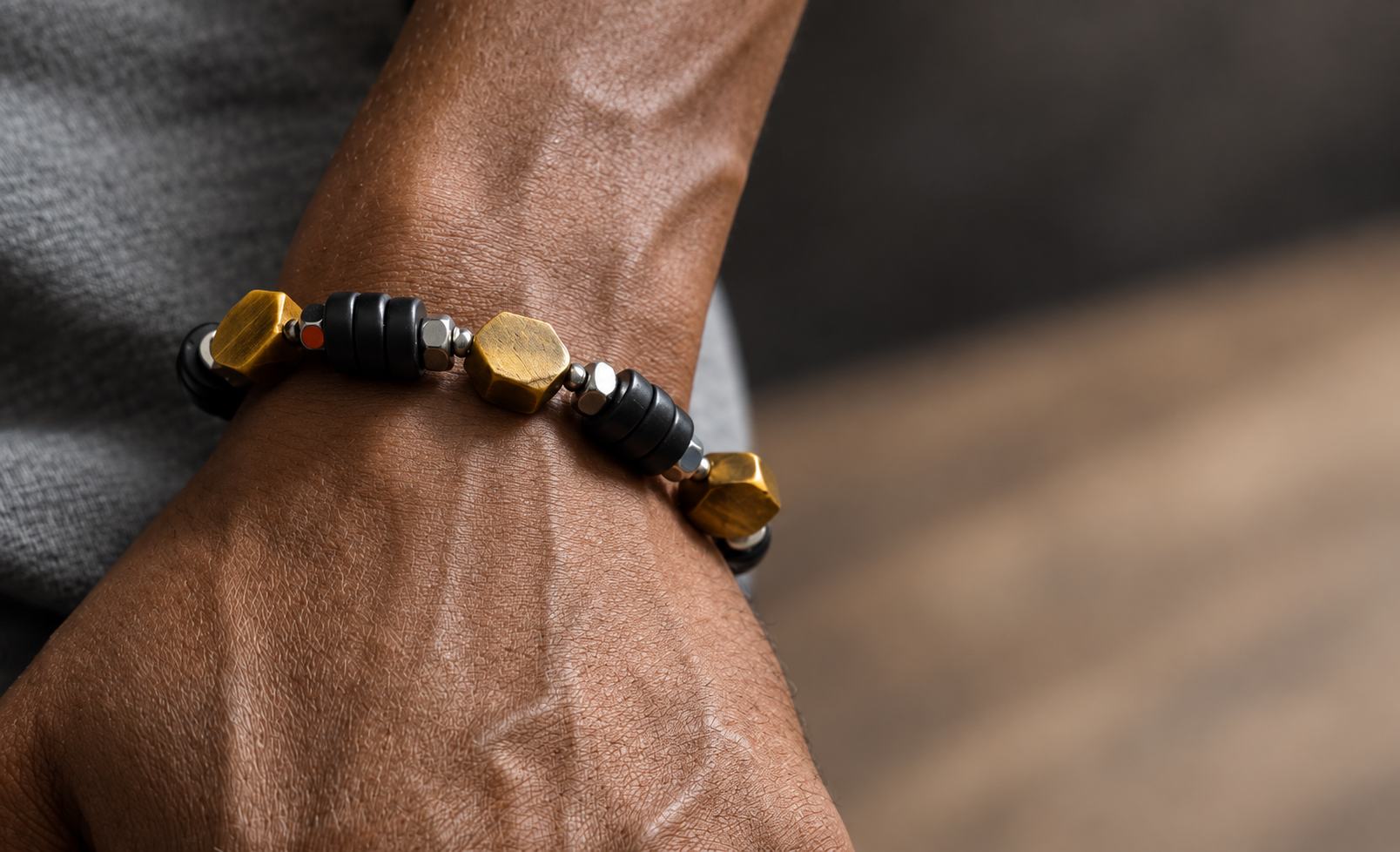 Black, silver, and tiger's eye stretch bracelet